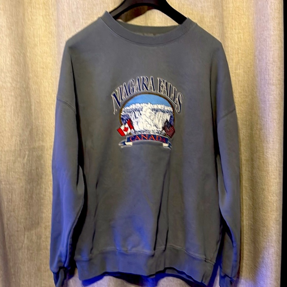 Niagara Falls Canada Gray Sweater